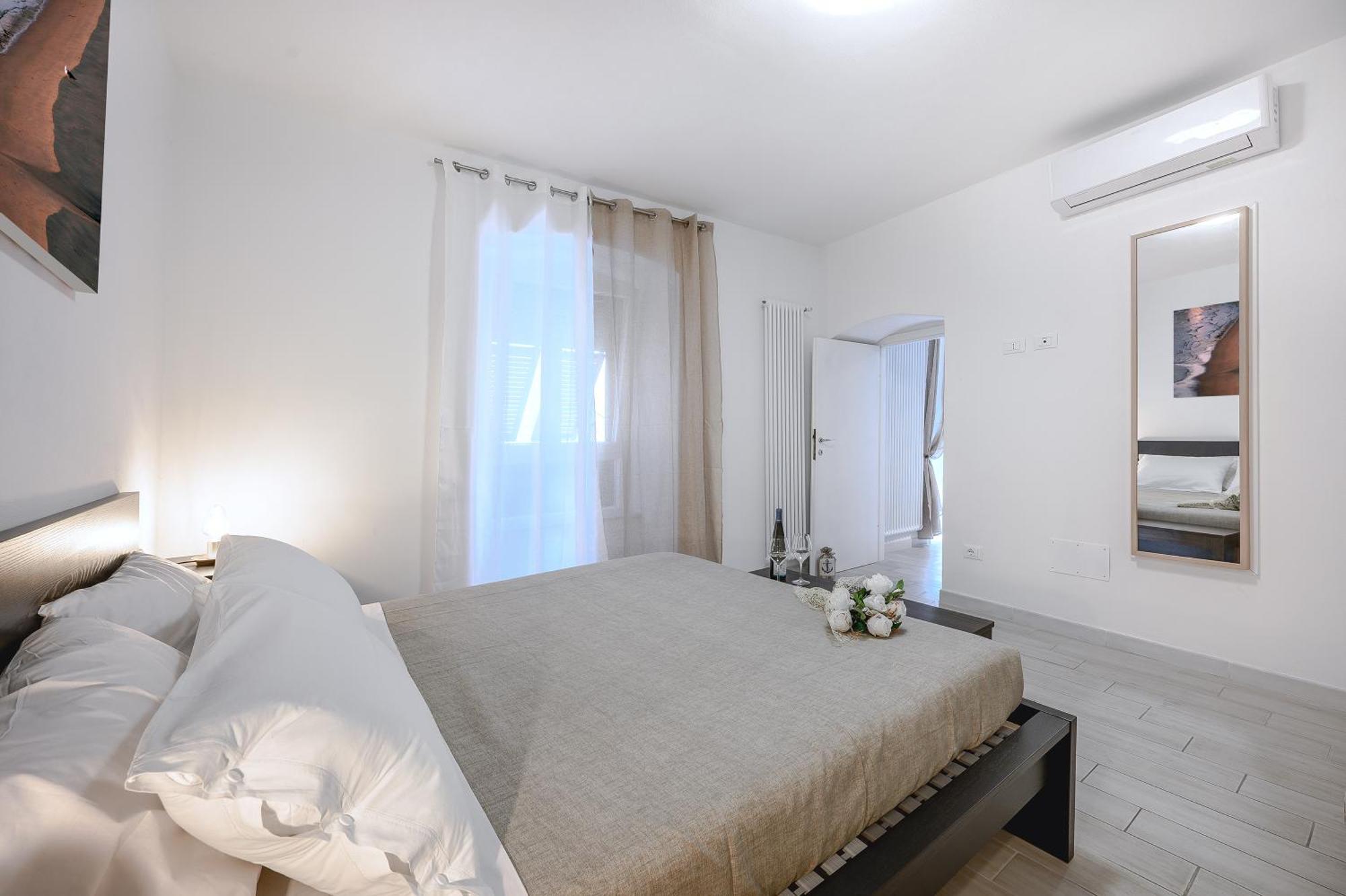 La Piazzetta In Centro Appartement La Spezia Buitenkant foto
